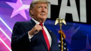 FBI says Donald Trump mixed top secret documents with magazines at Florida estate